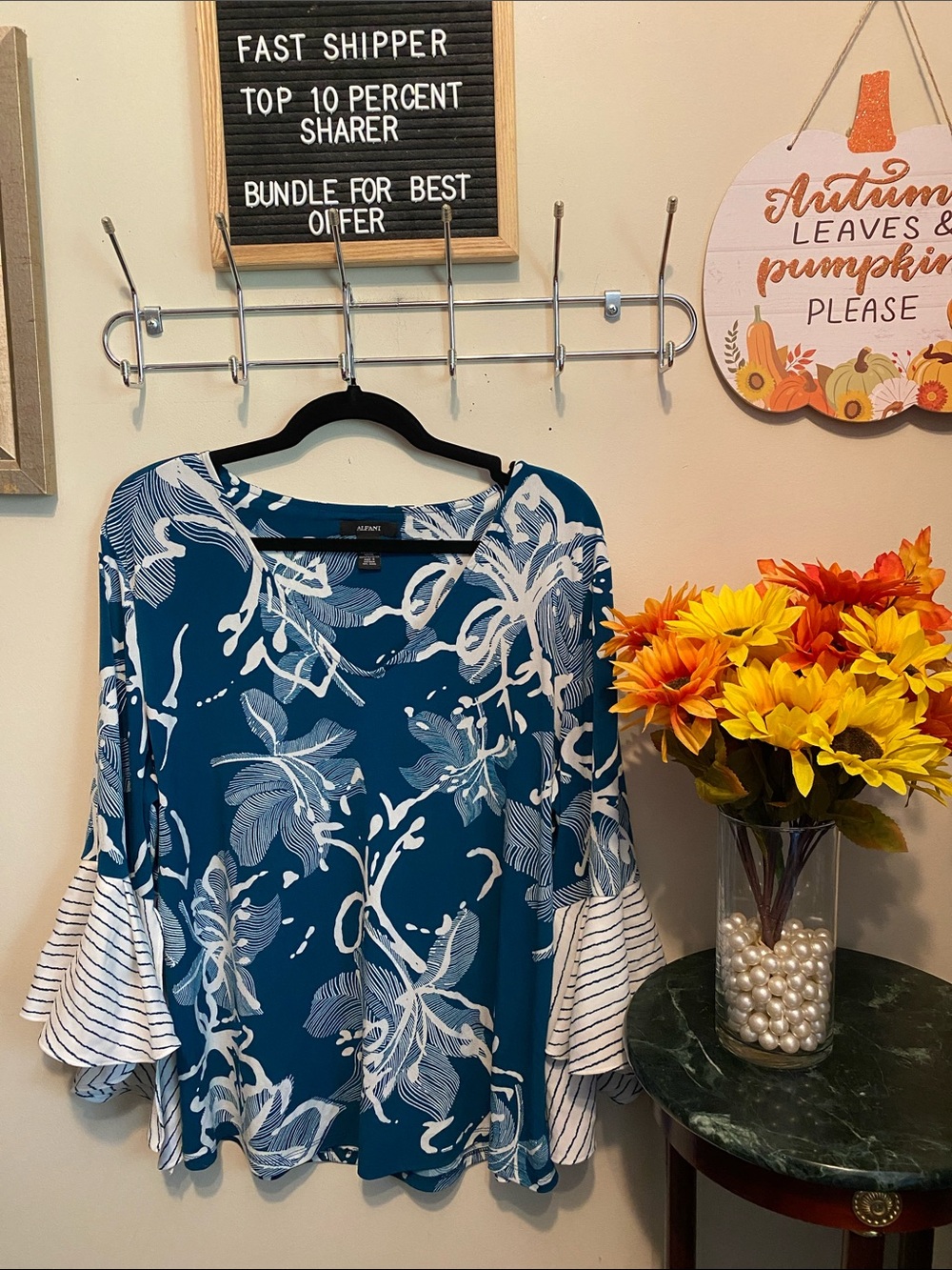 Alfani Blue Floral Bell-Sleeve Top w/ V-Neck & Striped Ruffle Cuffs Size XL